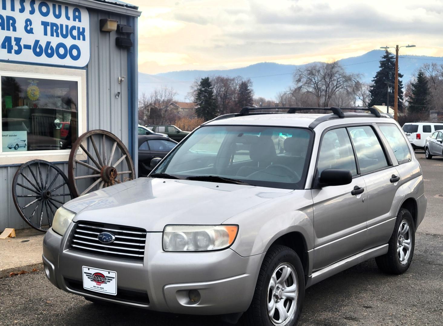 2006 Grey /Tan Subaru Forester 2.5X (JF1SG63606G) with an 2..5L H4 engine, 5 Speed Manual transmission, located at 450 N Russell, Missoula, MT, 59801, (406) 543-6600, 46.874496, -114.017433 - Great Running Subaru. 1 Owner. All Wheel Drive. 5 Speed Manual Transmission. Air. Cruise. Tilt. AM FM CD Player. - Photo#1